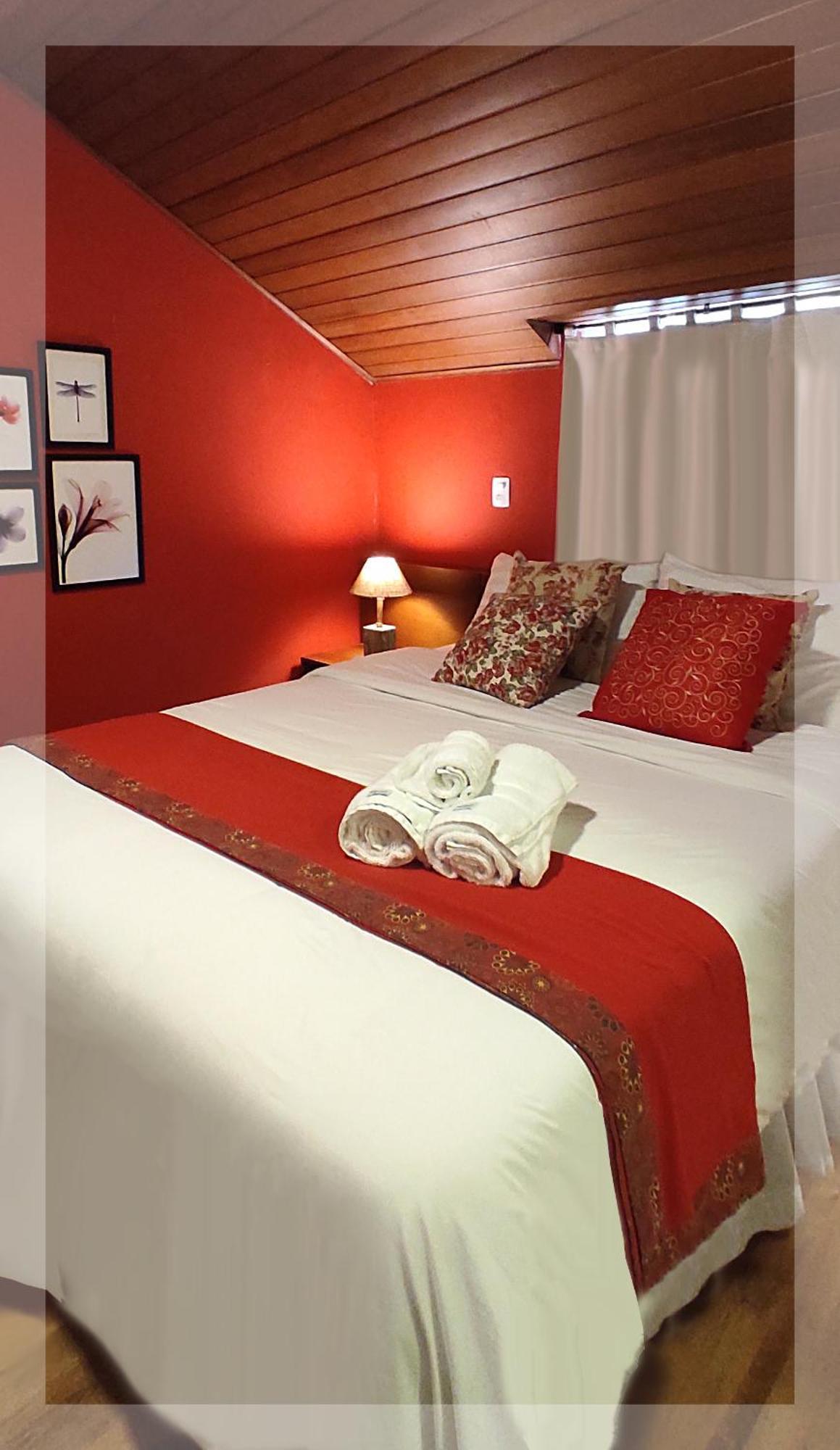 Casa D'Aurora Bed & Breakfast Campos do Jordao Exterior photo